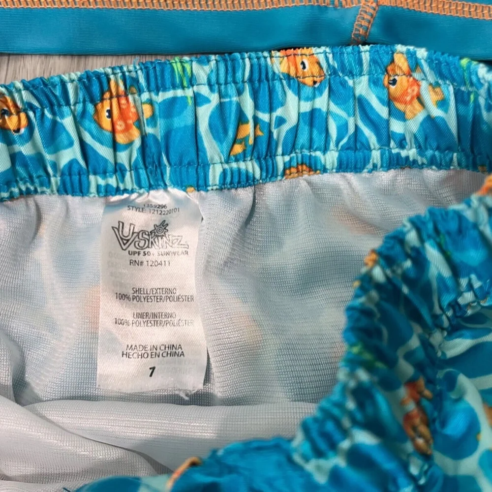 UV Skinz Boys Matching Snorkle Rash Guard Top, Fish Swim Trunks & Hat Size 7